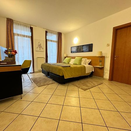 Residence Malpensa Somma Lombardo Kültér fotó